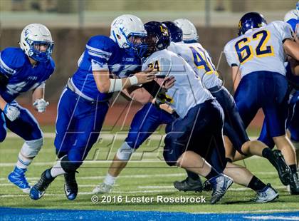 Thumbnail 3 in Liberty Hill vs La Vernia photogallery.