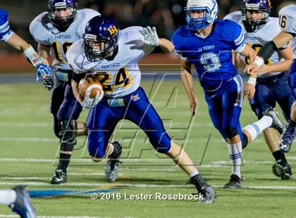 Thumbnail 1 in Liberty Hill vs La Vernia photogallery.