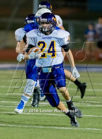 Thumbnail 1 in Liberty Hill vs La Vernia photogallery.
