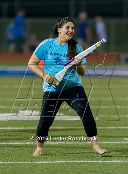 Thumbnail 2 in Liberty Hill vs La Vernia photogallery.