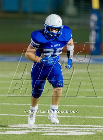 Thumbnail 2 in Liberty Hill vs La Vernia photogallery.