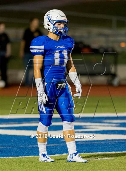 Thumbnail 2 in Liberty Hill vs La Vernia photogallery.