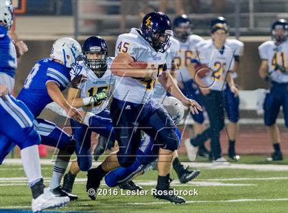 Thumbnail 3 in Liberty Hill vs La Vernia photogallery.