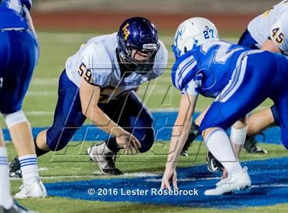 Thumbnail 3 in Liberty Hill vs La Vernia photogallery.