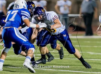 Thumbnail 3 in Liberty Hill vs La Vernia photogallery.
