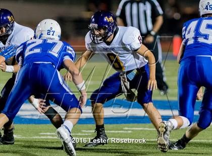 Thumbnail 3 in Liberty Hill vs La Vernia photogallery.