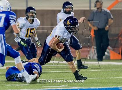Thumbnail 3 in Liberty Hill vs La Vernia photogallery.
