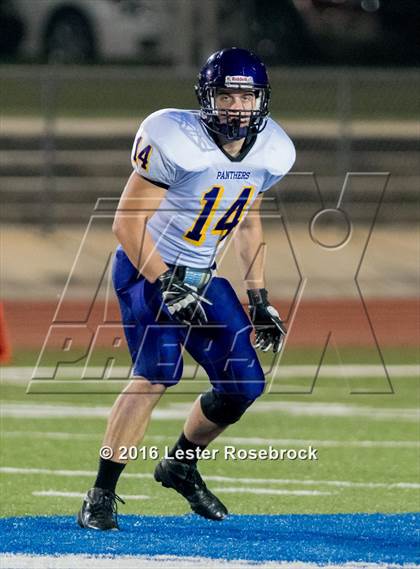 Thumbnail 2 in Liberty Hill vs La Vernia photogallery.