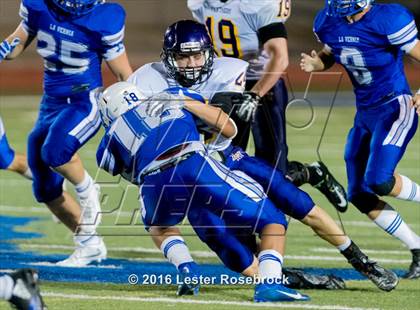Thumbnail 2 in Liberty Hill vs La Vernia photogallery.