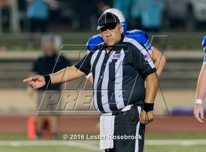 Thumbnail 3 in Liberty Hill vs La Vernia photogallery.