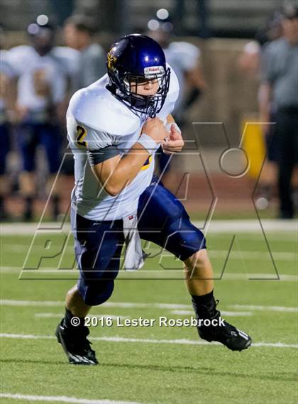 Thumbnail 2 in Liberty Hill vs La Vernia photogallery.