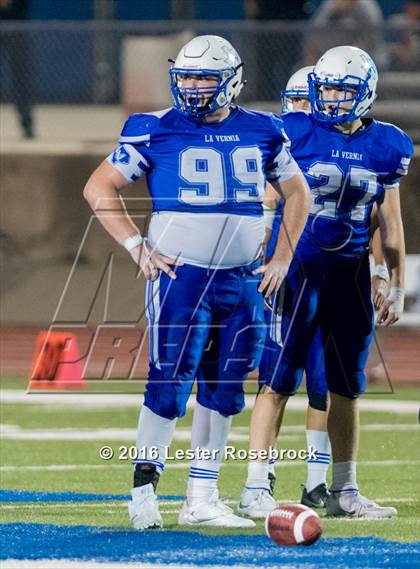 Thumbnail 3 in Liberty Hill vs La Vernia photogallery.