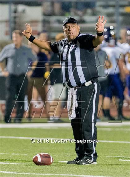 Thumbnail 1 in Liberty Hill vs La Vernia photogallery.