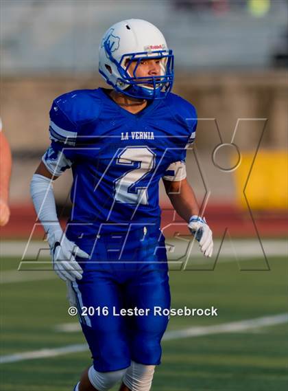 Thumbnail 1 in Liberty Hill vs La Vernia photogallery.