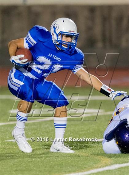 Thumbnail 3 in Liberty Hill vs La Vernia photogallery.