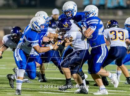 Thumbnail 3 in Liberty Hill vs La Vernia photogallery.