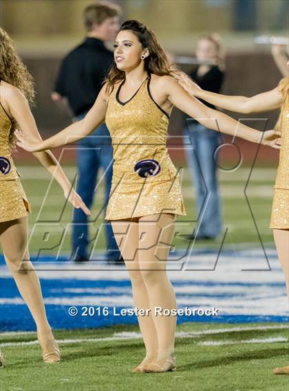 Thumbnail 1 in Liberty Hill vs La Vernia photogallery.