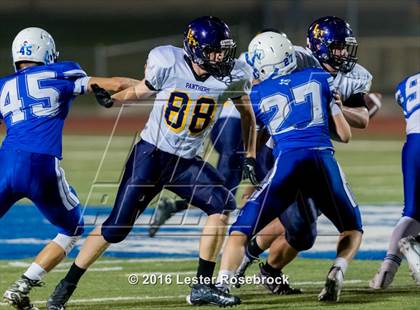 Thumbnail 2 in Liberty Hill vs La Vernia photogallery.