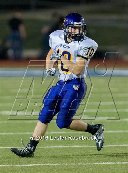 Thumbnail 3 in Liberty Hill vs La Vernia photogallery.
