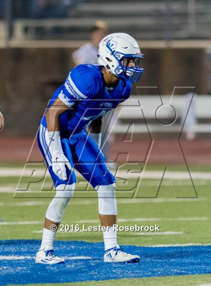 Thumbnail 3 in Liberty Hill vs La Vernia photogallery.