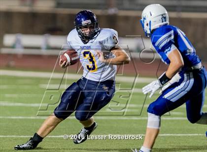 Thumbnail 3 in Liberty Hill vs La Vernia photogallery.