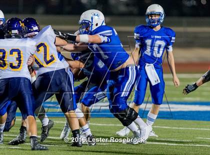 Thumbnail 3 in Liberty Hill vs La Vernia photogallery.