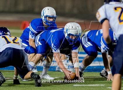 Thumbnail 2 in Liberty Hill vs La Vernia photogallery.