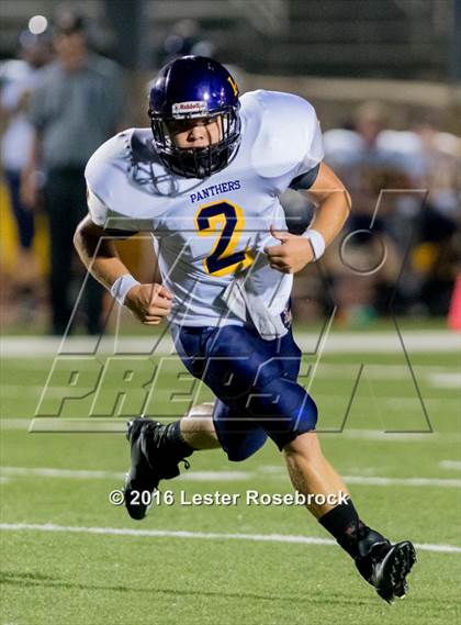 Thumbnail 3 in Liberty Hill vs La Vernia photogallery.