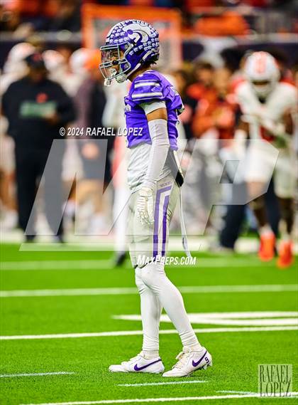 Thumbnail 3 in La Porte vs. Angleton (UIL 5A D1 Football Quarterfinal) photogallery.