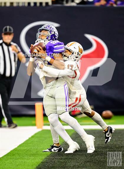 Thumbnail 3 in La Porte vs. Angleton (UIL 5A D1 Football Quarterfinal) photogallery.
