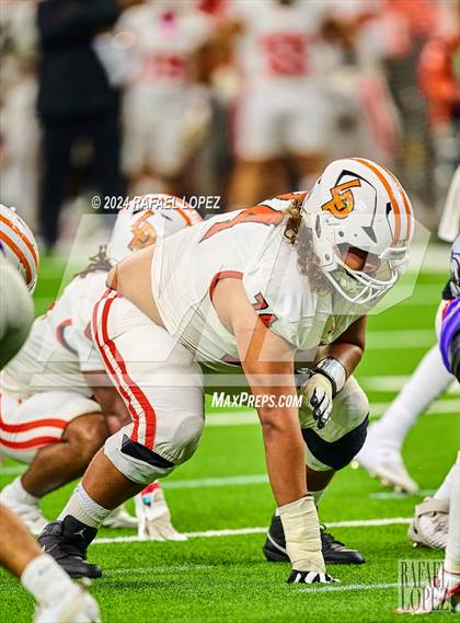 Thumbnail 3 in La Porte vs. Angleton (UIL 5A D1 Football Quarterfinal) photogallery.