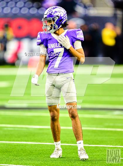 Thumbnail 1 in La Porte vs. Angleton (UIL 5A D1 Football Quarterfinal) photogallery.