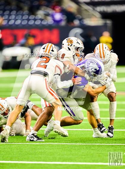 Thumbnail 1 in La Porte vs. Angleton (UIL 5A D1 Football Quarterfinal) photogallery.