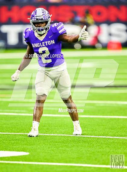 Thumbnail 3 in La Porte vs. Angleton (UIL 5A D1 Football Quarterfinal) photogallery.