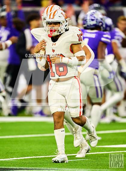 Thumbnail 1 in La Porte vs. Angleton (UIL 5A D1 Football Quarterfinal) photogallery.