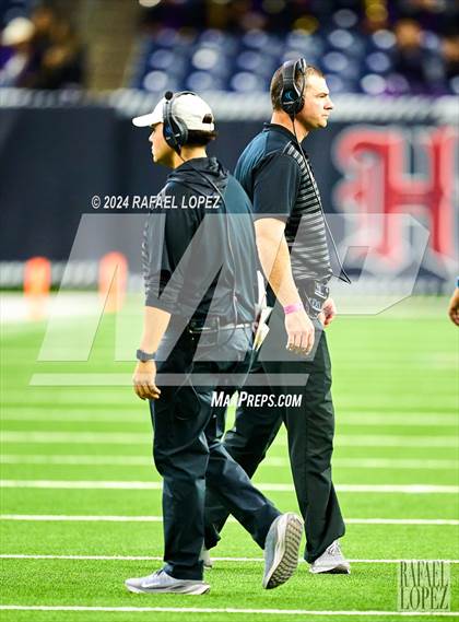 Thumbnail 2 in La Porte vs. Angleton (UIL 5A D1 Football Quarterfinal) photogallery.
