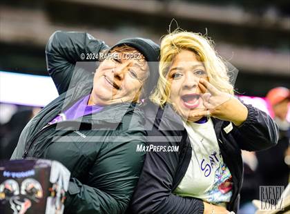 Thumbnail 2 in La Porte vs. Angleton (UIL 5A D1 Football Quarterfinal) photogallery.