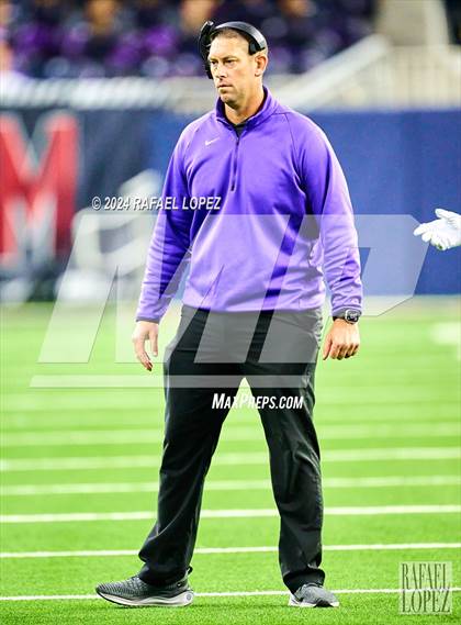 Thumbnail 3 in La Porte vs. Angleton (UIL 5A D1 Football Quarterfinal) photogallery.