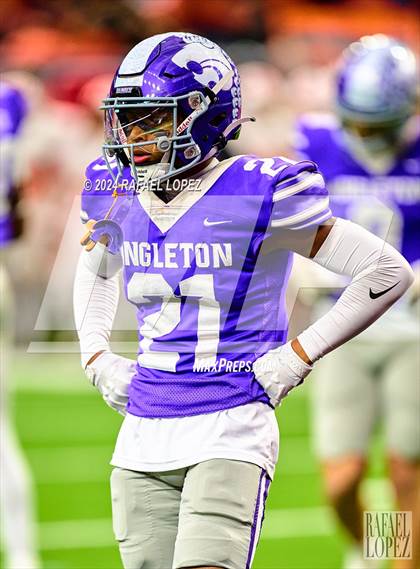 Thumbnail 1 in La Porte vs. Angleton (UIL 5A D1 Football Quarterfinal) photogallery.