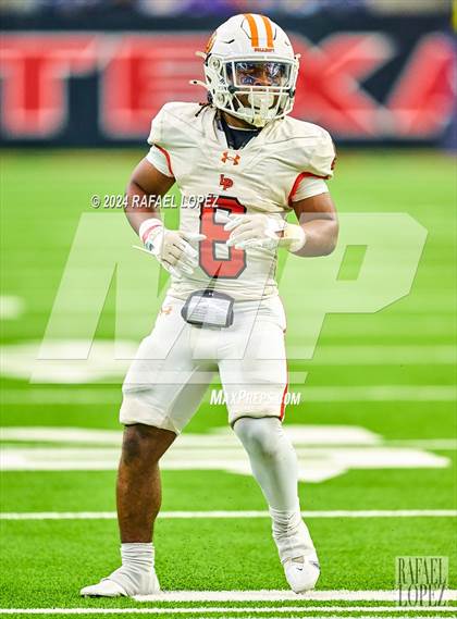 Thumbnail 1 in La Porte vs. Angleton (UIL 5A D1 Football Quarterfinal) photogallery.