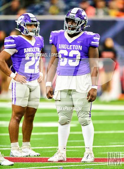 Thumbnail 1 in La Porte vs. Angleton (UIL 5A D1 Football Quarterfinal) photogallery.