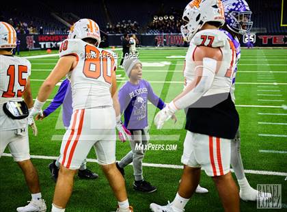 Thumbnail 1 in La Porte vs. Angleton (UIL 5A D1 Football Quarterfinal) photogallery.