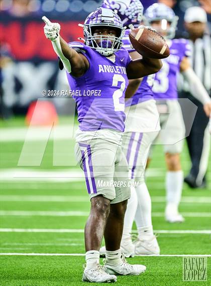 Thumbnail 3 in La Porte vs. Angleton (UIL 5A D1 Football Quarterfinal) photogallery.