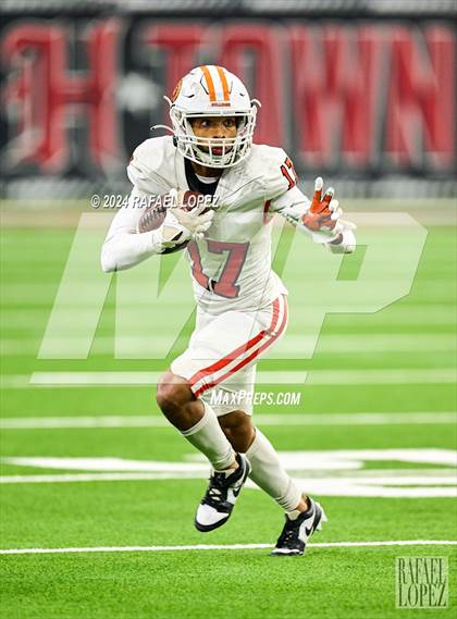 Thumbnail 1 in La Porte vs. Angleton (UIL 5A D1 Football Quarterfinal) photogallery.