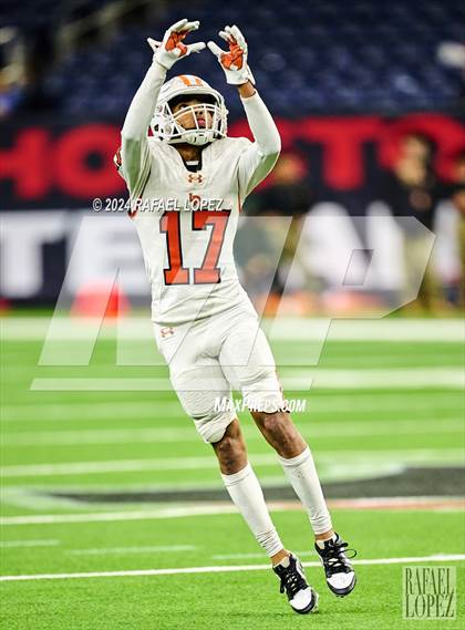 Thumbnail 2 in La Porte vs. Angleton (UIL 5A D1 Football Quarterfinal) photogallery.