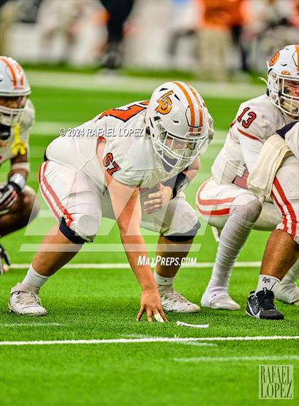 Thumbnail 2 in La Porte vs. Angleton (UIL 5A D1 Football Quarterfinal) photogallery.