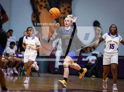 Thumbnail 3 in Tupelo @ DeSoto Central photogallery.