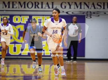 Thumbnail 1 in Tupelo @ DeSoto Central photogallery.