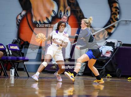 Thumbnail 1 in Tupelo @ DeSoto Central photogallery.