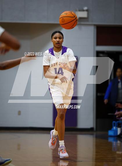 Thumbnail 2 in Tupelo @ DeSoto Central photogallery.